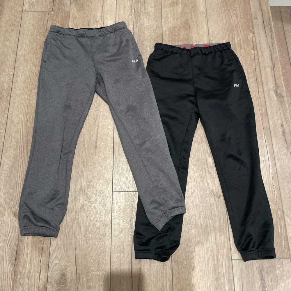 FILA Men’s Joggers (2 pairs, Size Small)